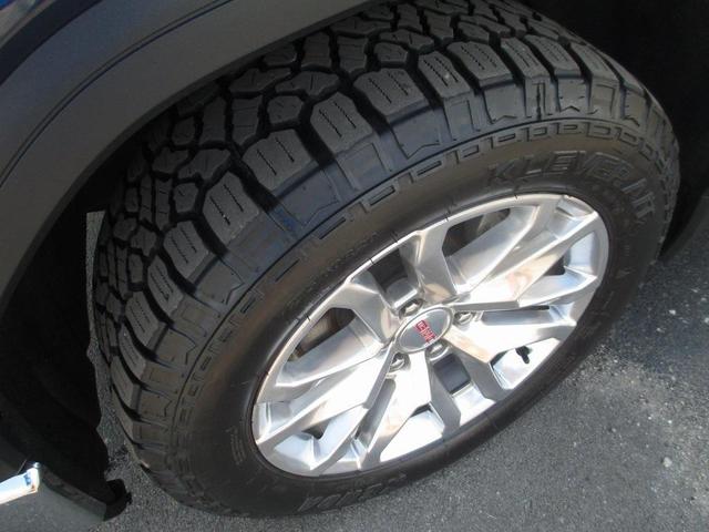 Photo of 2021 Pacific Blue Metallic GMC Sierra 1500