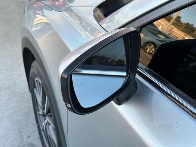 Photo of 2018 Sonic Silver Metallic Mazda CX-5