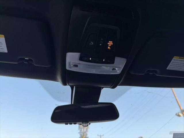 Photo of 2018 White BMW X5 eDrive
