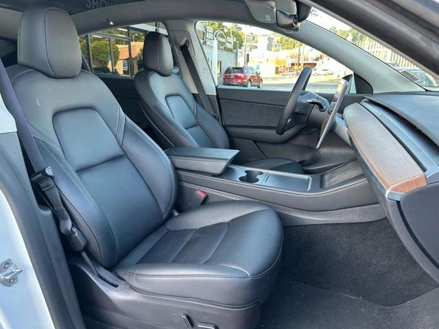 Photo of 2022 Pearl White Multi-Coat Tesla Model Y