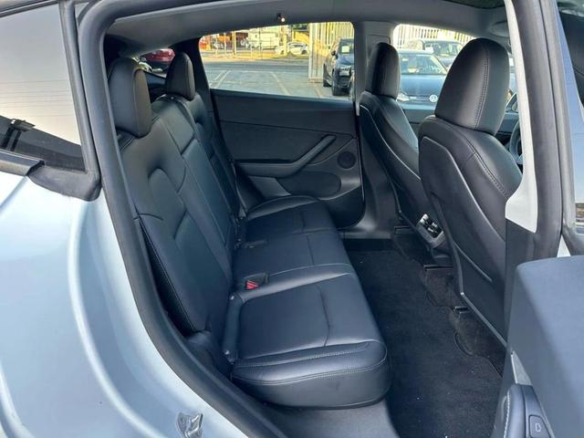 Photo of 2022 Pearl White Multi-Coat Tesla Model Y