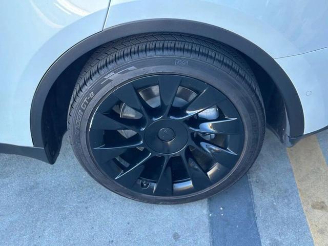 Photo of 2022 Pearl White Multi-Coat Tesla Model Y