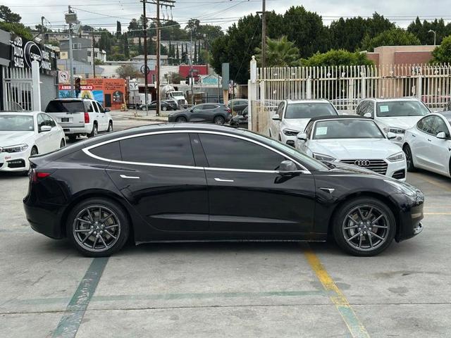 Photo of 2018 Black Tesla Model 3