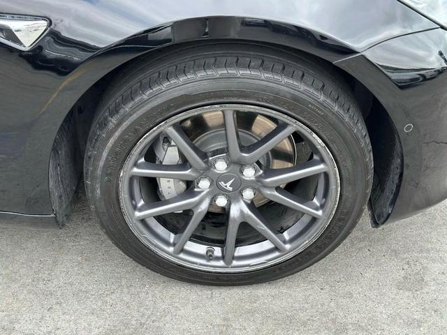 Photo of 2018 Black Tesla Model 3