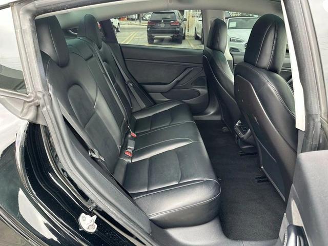 Photo of 2018 Black Tesla Model 3