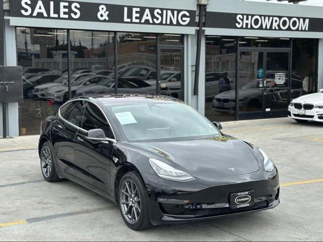 Photo of 2018 Black Tesla Model 3