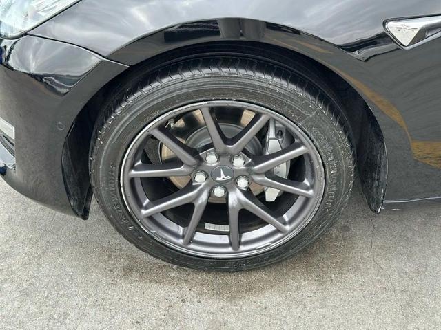 Photo of 2018 Black Tesla Model 3