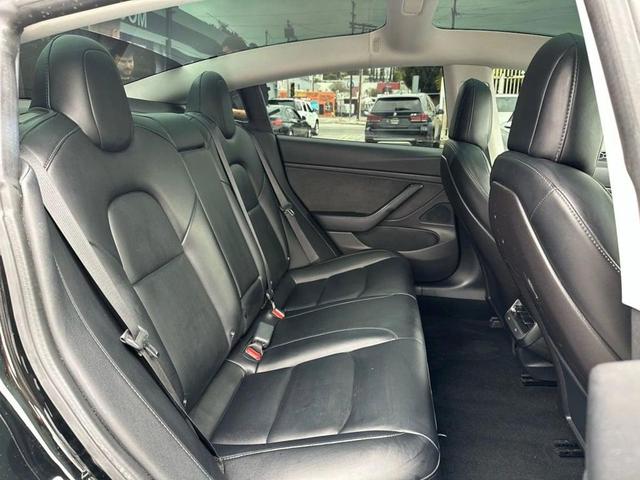 Photo of 2018 Black Tesla Model 3