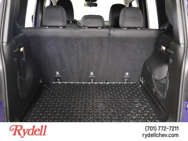 Photo of 2016 Jetset Blue Jeep Renegade