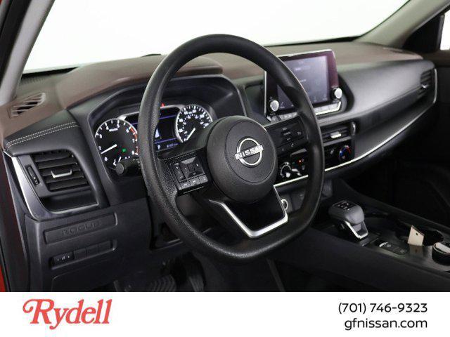 Photo of 2022 Scarlet Ember Tintcoat Nissan Rogue