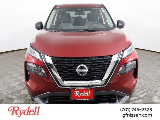 Photo of 2022 Scarlet Ember Tintcoat Nissan Rogue