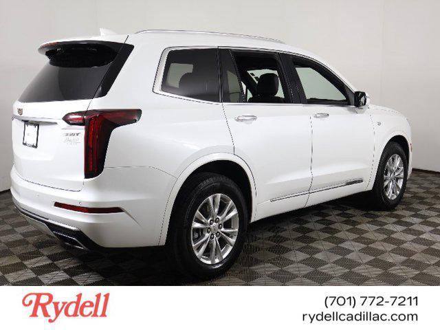Photo of 2023 Crystal White Tricoat Cadillac XT6