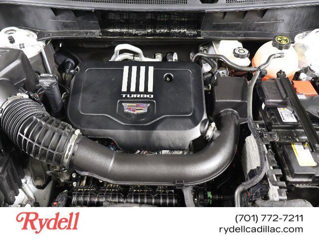 Photo of 2023 Crystal White Tricoat Cadillac XT6