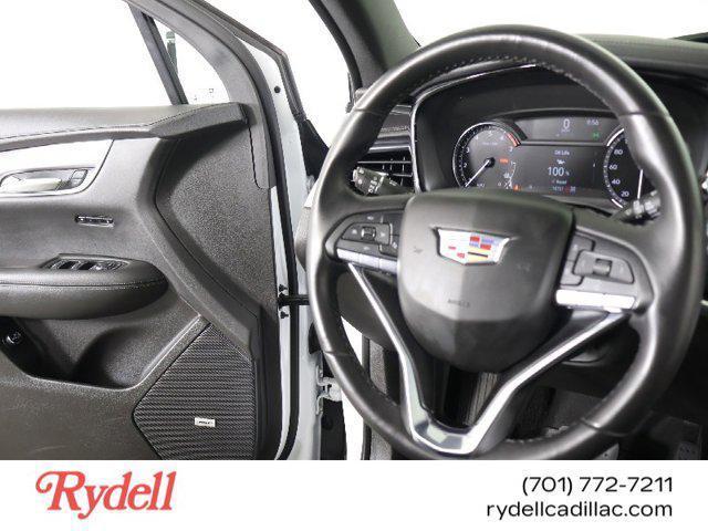 Photo of 2023 Crystal White Tricoat Cadillac XT6