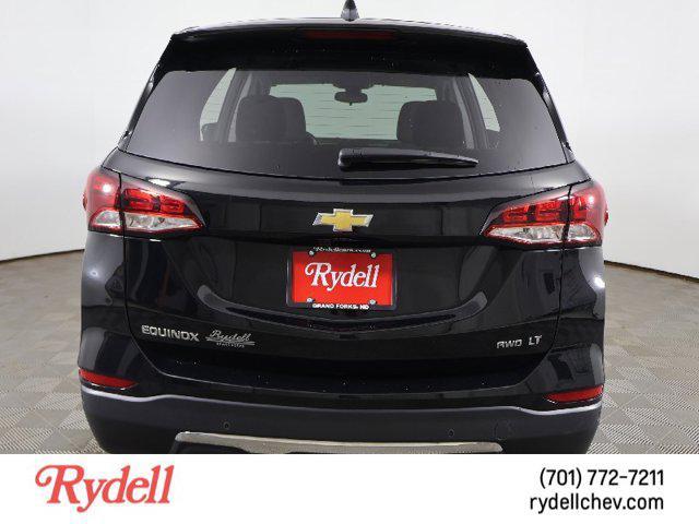 Photo of 2022 Mosaic Black Metallic Chevrolet Equinox