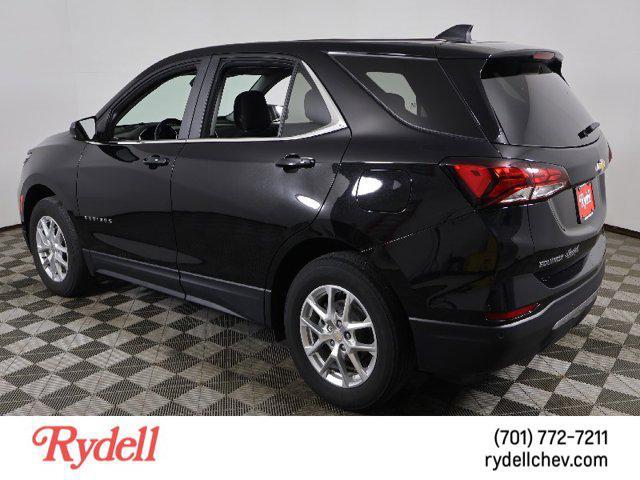 Photo of 2022 Mosaic Black Metallic Chevrolet Equinox