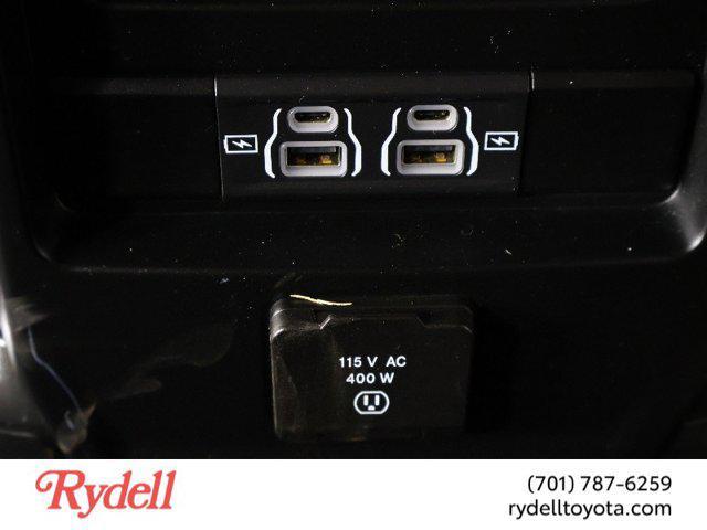 Photo of 2021 Diamond Black Crystal Pearlcoat RAM 1500
