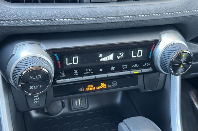 Photo of 2025 0040 Toyota RAV4 Hybrid
