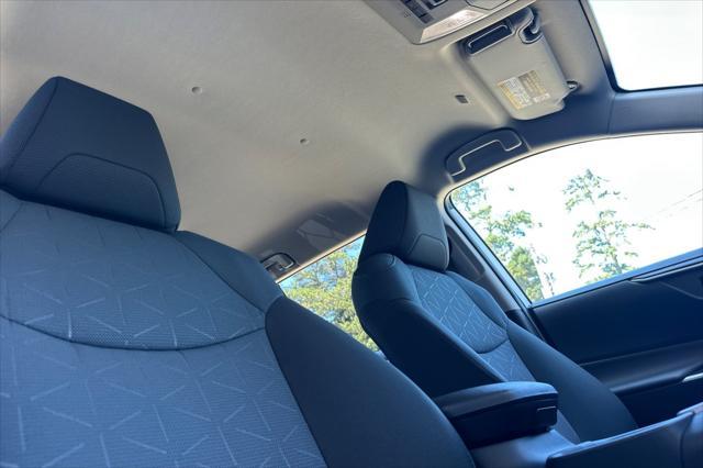 Photo of 2025 0040 Toyota RAV4 Hybrid