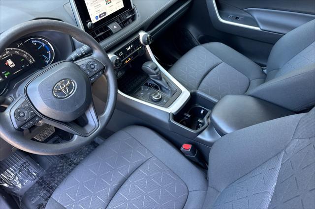 Photo of 2025 0040 Toyota RAV4 Hybrid