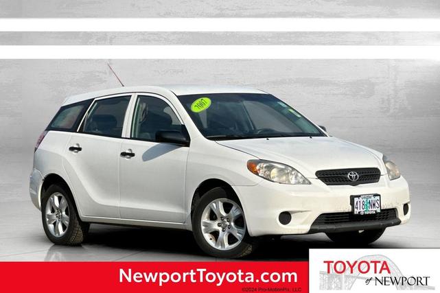 Photo of 2007 Super White 2 Toyota Matrix