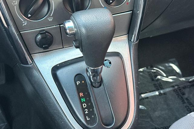 Photo of 2007 Super White 2 Toyota Matrix