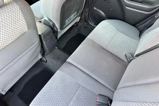 Photo of 2007 Super White 2 Toyota Matrix