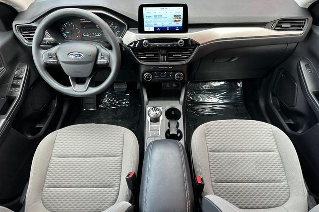 Photo of 2022 Agate Black Metallic Ford Escape