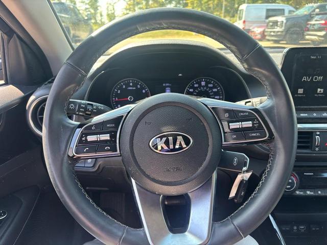 Photo of 2019 Deep Sea Blue Kia Forte