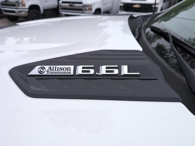 Photo of 2025 Summit White Chevrolet Silverado 2500