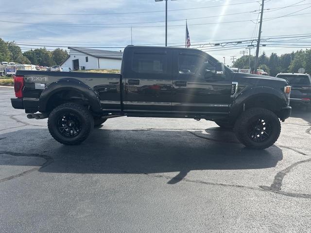 Photo of 2022 Agate Black Metallic Ford F-250