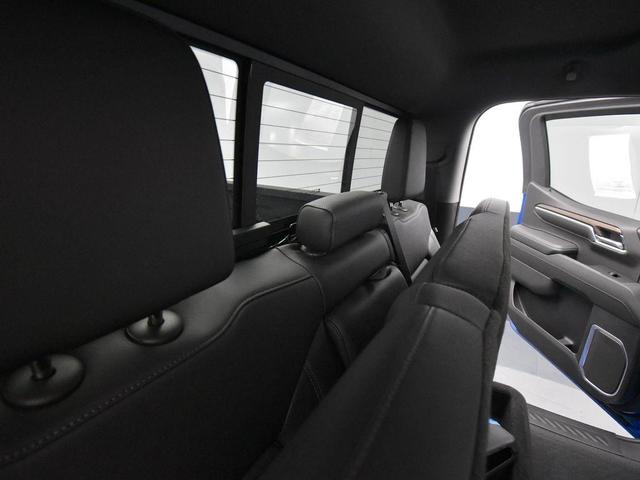 Photo of 2022 Glacier Blue Metallic Chevrolet Silverado 1500