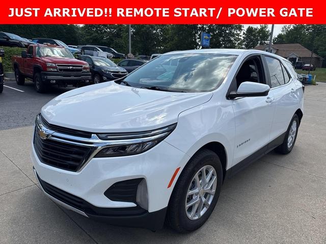 Photo of 2023 Summit White Chevrolet Equinox