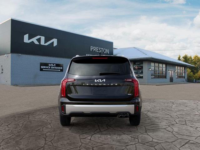 Photo of 2025 Ebony Black Kia Telluride