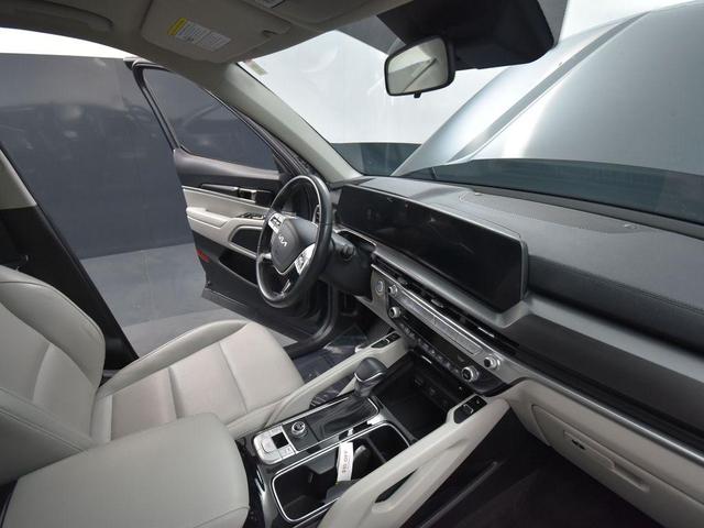 Photo of 2023 Gravity Gray Kia Telluride