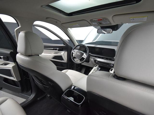 Photo of 2023 Gravity Gray Kia Telluride