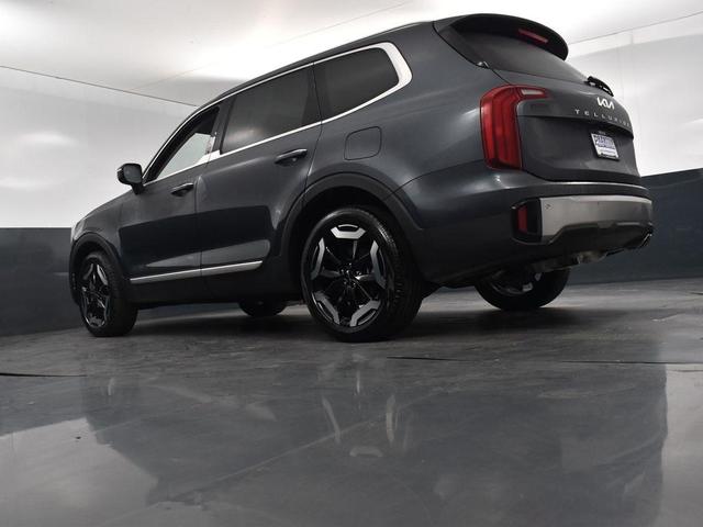 Photo of 2024 Gravity Gray Kia Telluride