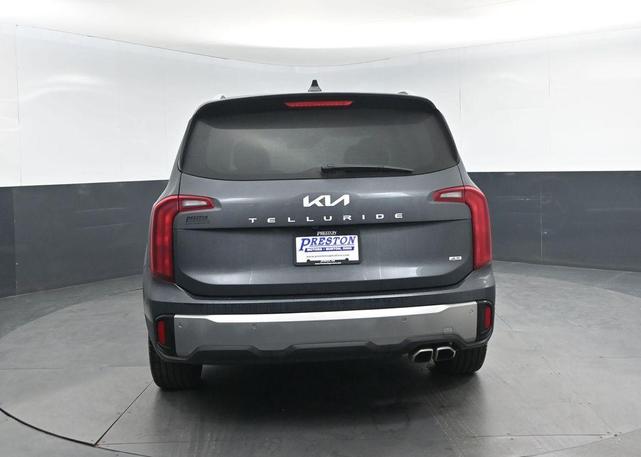 Photo of 2024 Gravity Gray Kia Telluride
