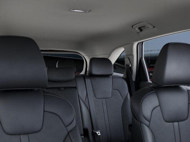 Photo of 2025 Everlasting Silver Kia Sorento