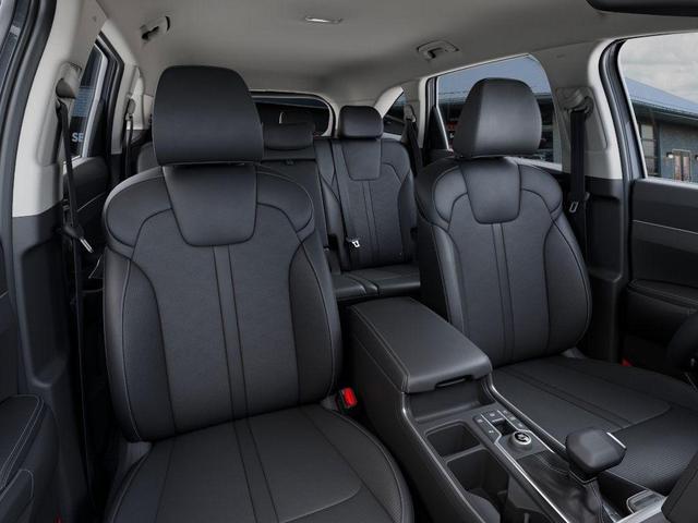 Photo of 2025 Everlasting Silver Kia Sorento