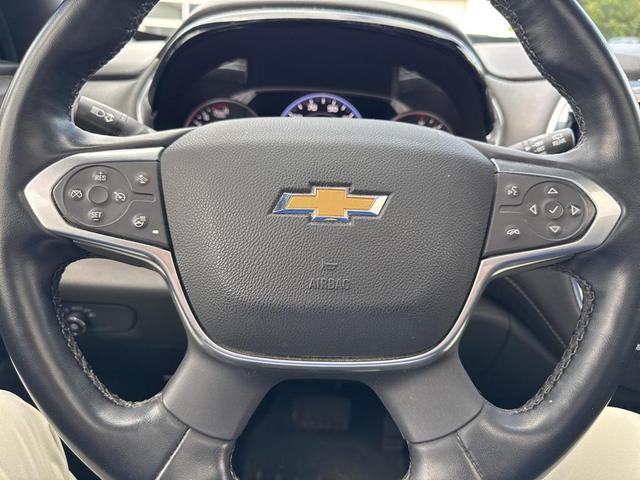 Photo of 2023 Mosaic Black Metallic Chevrolet Traverse
