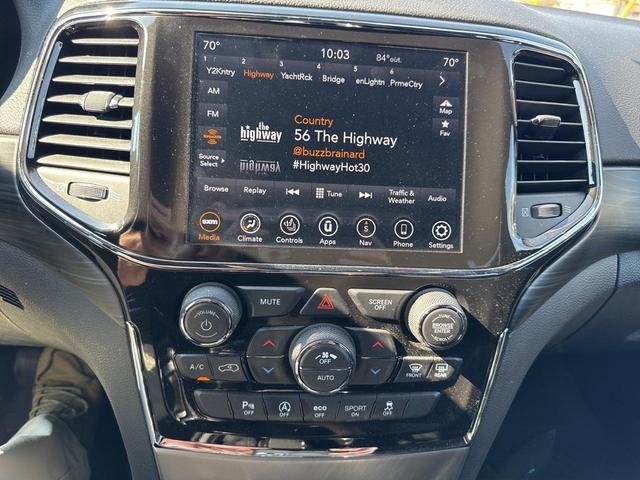 Photo of 2021 Diamond Black Jeep Grand Cherokee