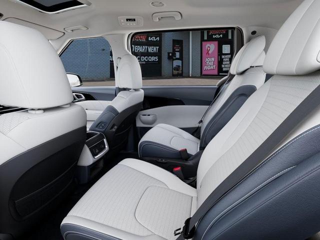 Photo of 2026 Ivory Silver Kia Carnival