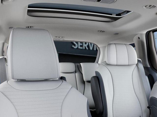 Photo of 2026 Ivory Silver Kia Carnival