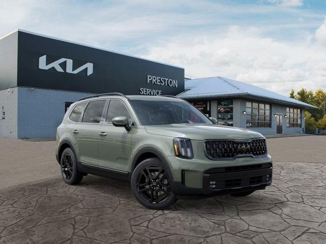 Photo of 2025 Green Kia Telluride