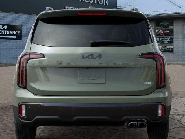 Photo of 2025 Green Kia Telluride