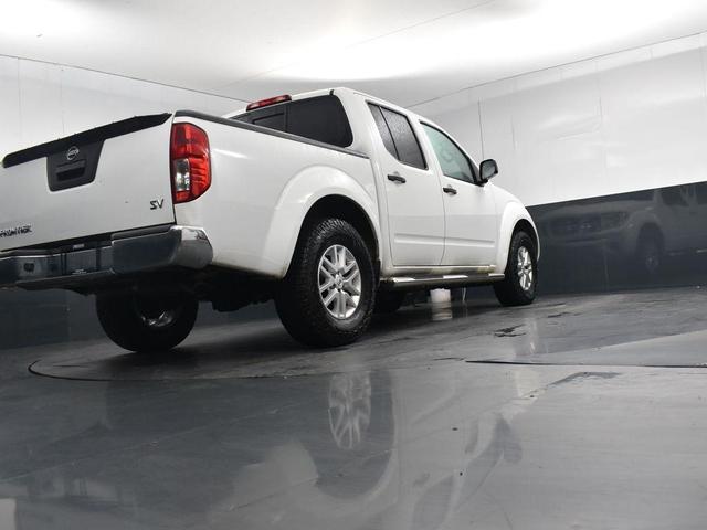 Photo of 2018 Glacier White Nissan Frontier