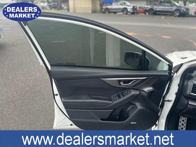 Photo of 2019 Crystal White Pearl Subaru Impreza
