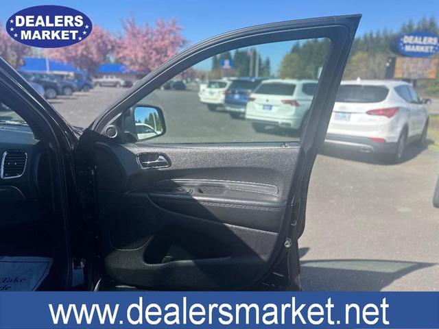 Photo of 2020 DB Black Clearcoat Dodge Durango