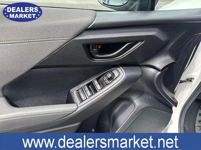 Photo of 2024 Crystal White Pearl Subaru Crosstrek
